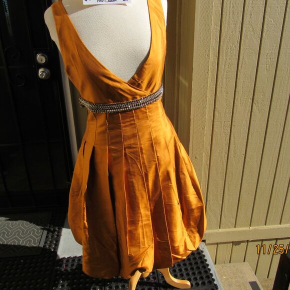 #489  NEW WOMAN'S GOLDEN SILK FORMAL DRESS BY MONSOON  (SIZE 14) - Picture 5 of 5